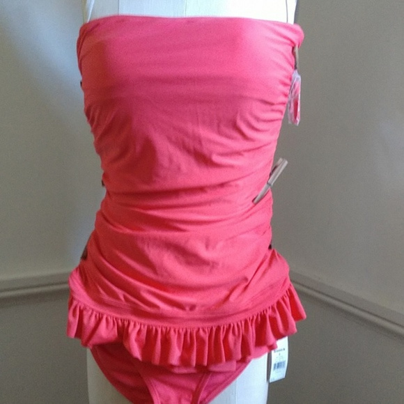 S1 4pc NWT@$120 Elle 3 BOTTOMS & TANKINI TopNWT